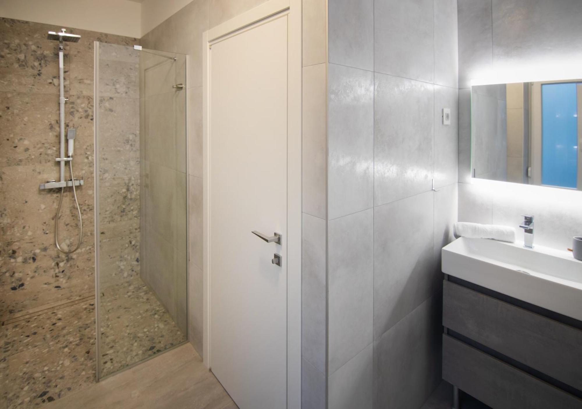 Apartman Xenna Rijeka Exterior foto
